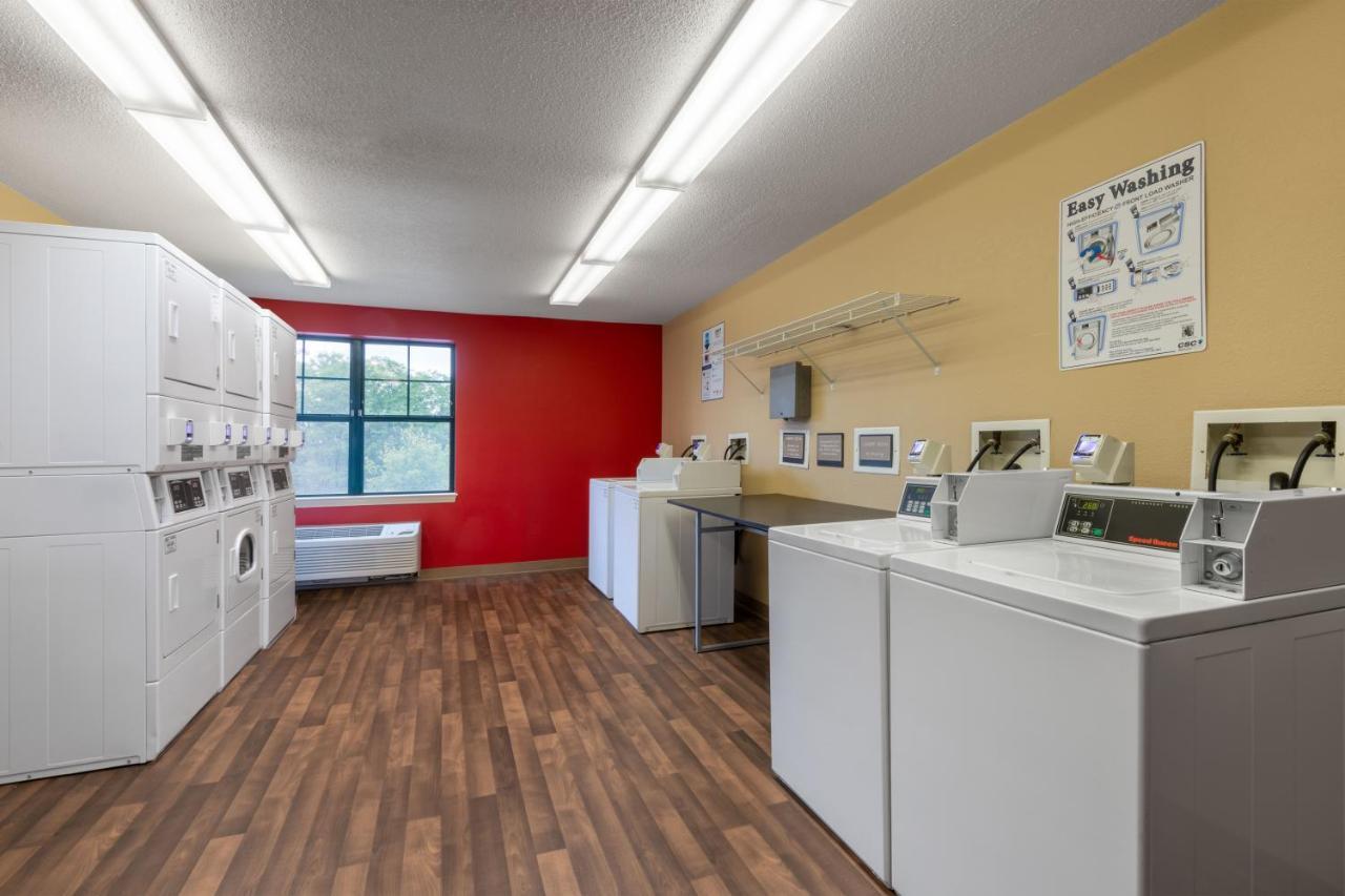 Suburban Studios Columbus Bradley Park Kültér fotó